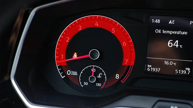 时速120连续跑600公里高速会把汽车电瓶充坏吗？