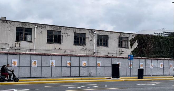 上海热搜豪宅！︎普陀金茂府官方售楼处发布探索理想居住新境！(图7)